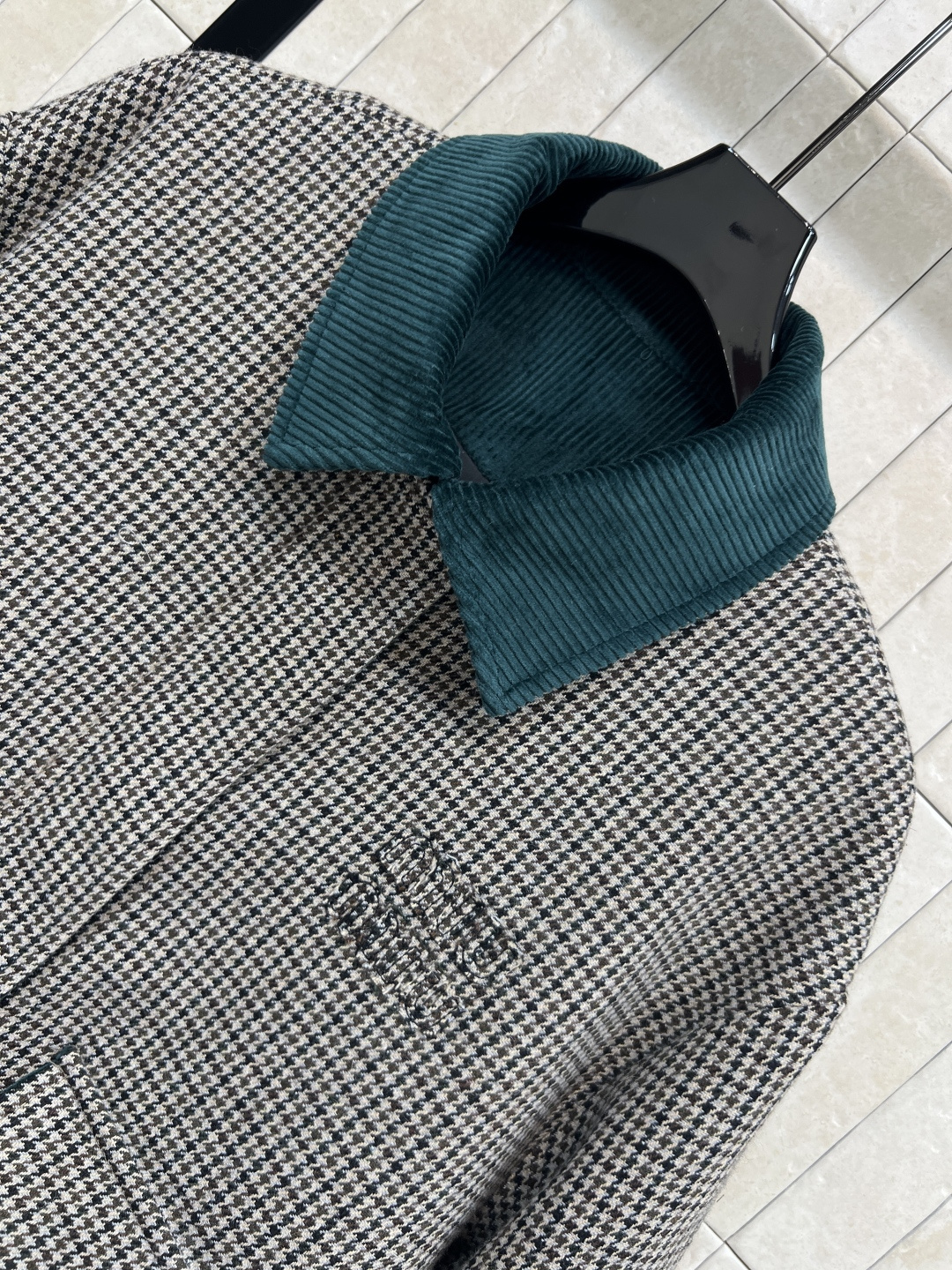 MIu家 25秋冬新款唐嫣同款千鸟格外套 羊毛混纺+夹棉内里 秋冬穿超保暖！墨绿灯芯绒翻领+胸前立体字母