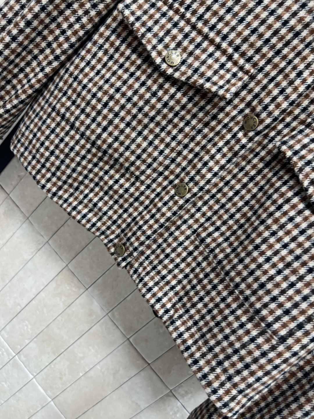 M家 25秋冬新款 千鸟格翻领短款外套 方形剪裁+翻盖大口袋 实用又有型 短款设计超适合搭配高腰裤or裙