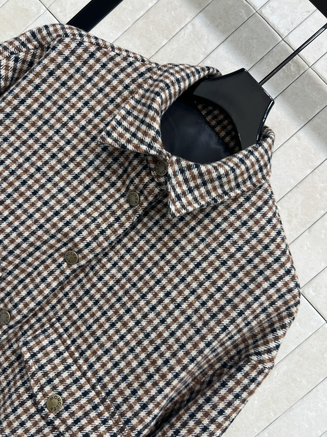 M家 25秋冬新款 千鸟格翻领短款外套 方形剪裁+翻盖大口袋 实用又有型 短款设计超适合搭配高腰裤or裙