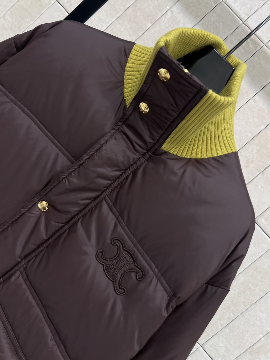 CE家 25秋冬新款 针织立领羽绒服 防水面料 柔软轻薄 三个颜色都很好看 经典面包版型拼接针织螺纹立领