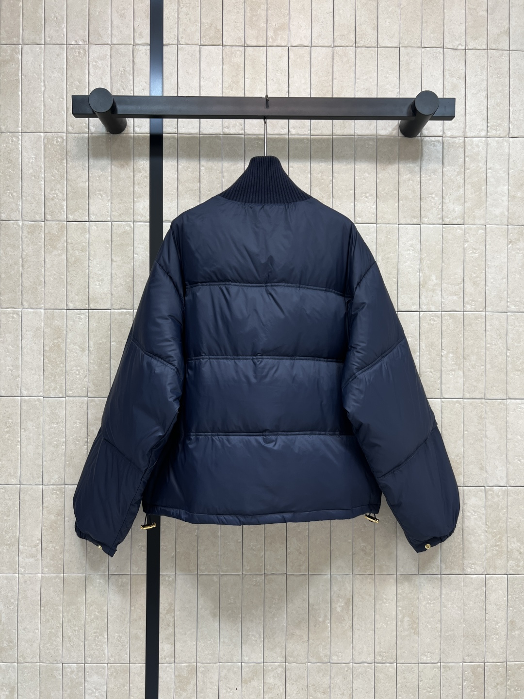 CE家 25秋冬新款 针织立领羽绒服 防水面料 柔软轻薄 三个颜色都很好看 经典面包版型拼接针织螺纹立领