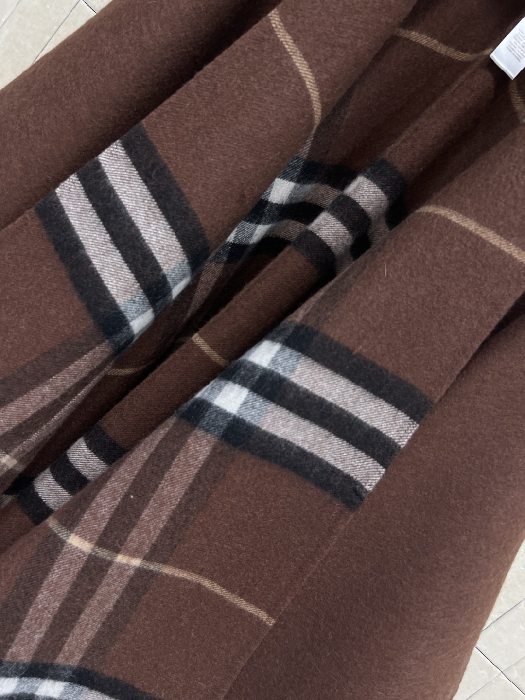 BUR家 25秋冬新款 连帽羊绒斗篷披肩 100%山羊绒 柔软亲肤 秋冬穿超舒服！经典格纹+马术骑士徽标