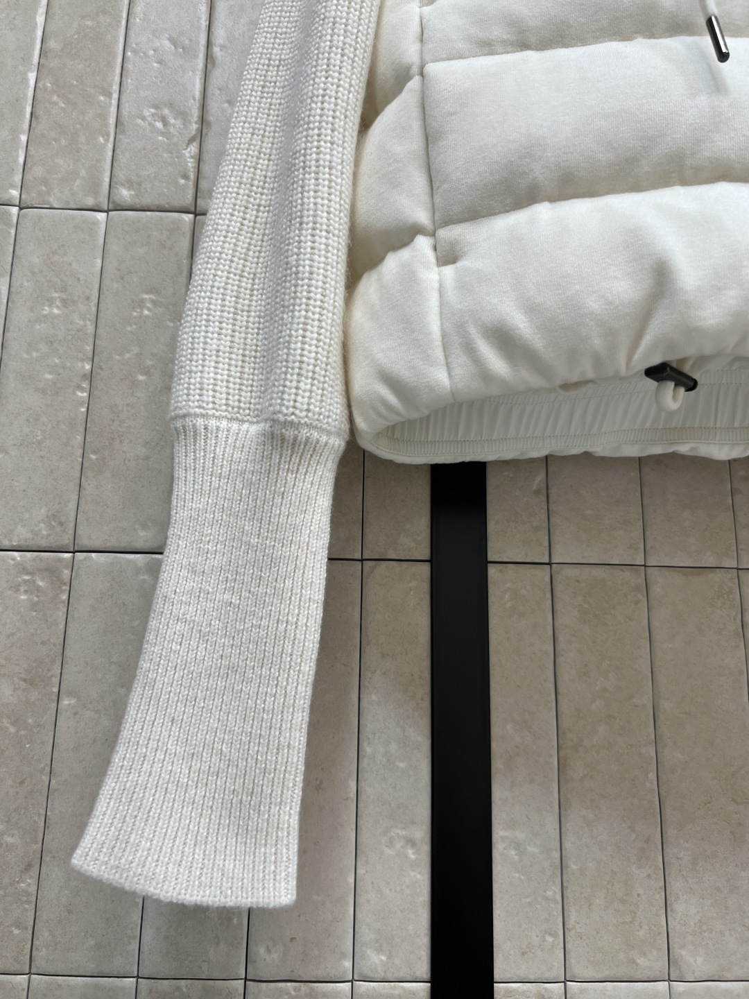 BC家 25秋冬新款 连帽针织袖羽绒服 采用羊毛、羊绒、桑蚕丝混纺针织袖设计 奢华又实用 国标90白鹅绒