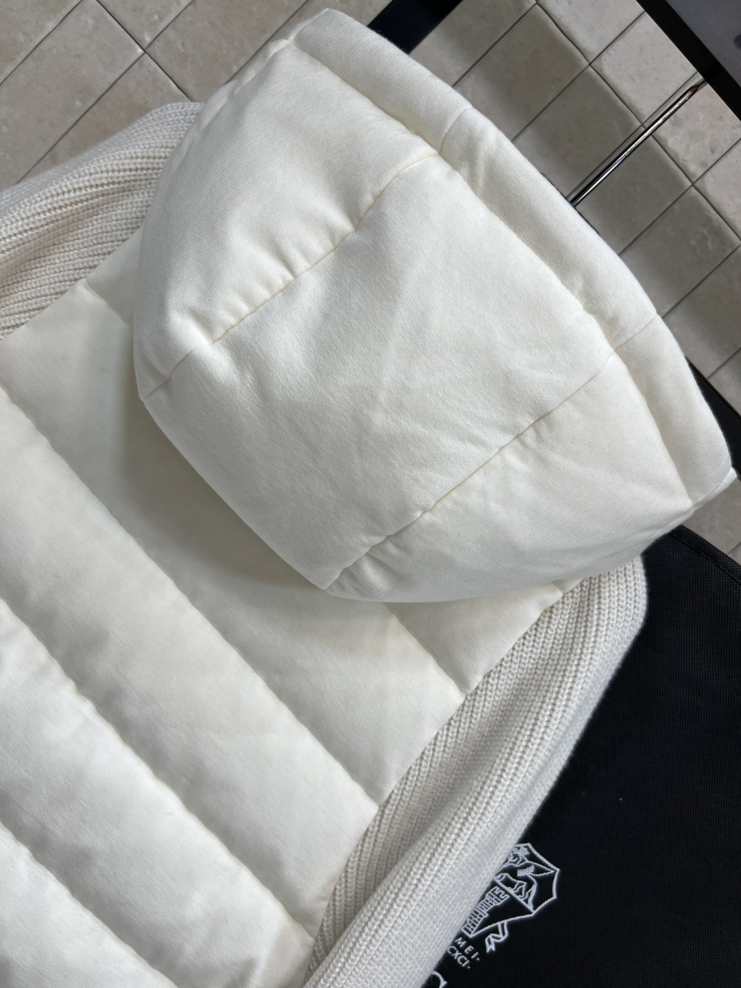 BC家 25秋冬新款 连帽针织袖羽绒服 采用羊毛、羊绒、桑蚕丝混纺针织袖设计 奢华又实用 国标90白鹅绒