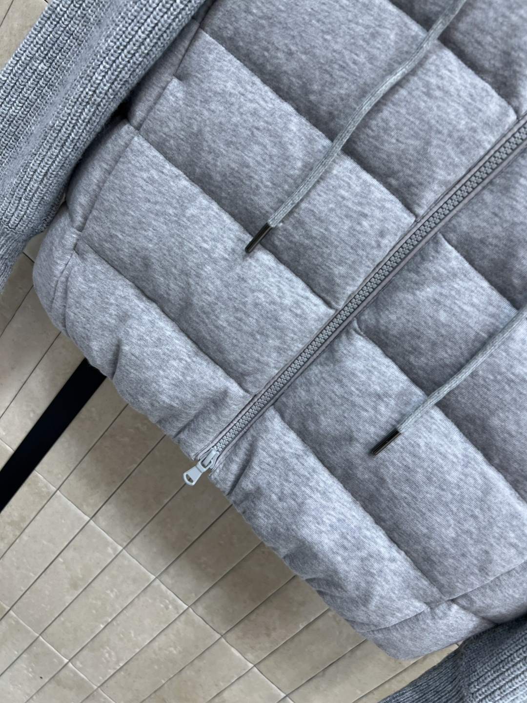 BC家 25秋冬新款 连帽针织袖羽绒服 采用羊毛、羊绒、桑蚕丝混纺针织袖设计 奢华又实用 国标90白鹅绒