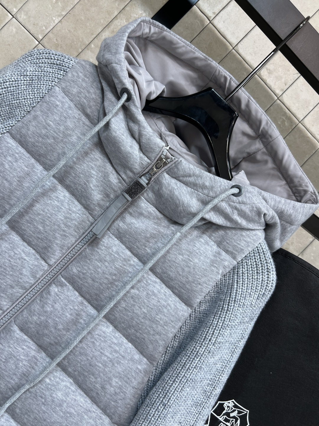 BC家 25秋冬新款 连帽针织袖羽绒服 采用羊毛、羊绒、桑蚕丝混纺针织袖设计 奢华又实用 国标90白鹅绒