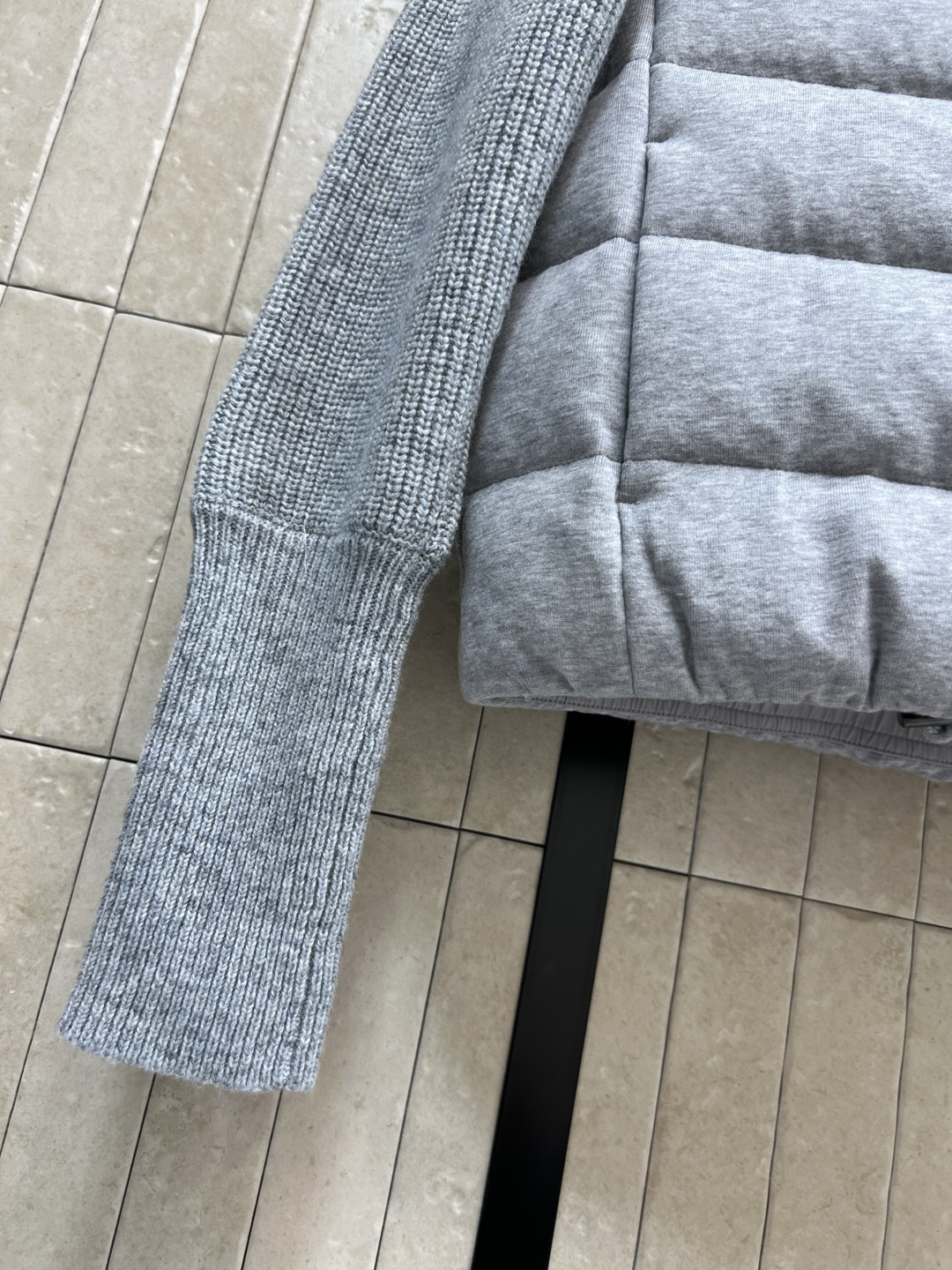 BC家 25秋冬新款 连帽针织袖羽绒服 采用羊毛、羊绒、桑蚕丝混纺针织袖设计 奢华又实用 国标90白鹅绒