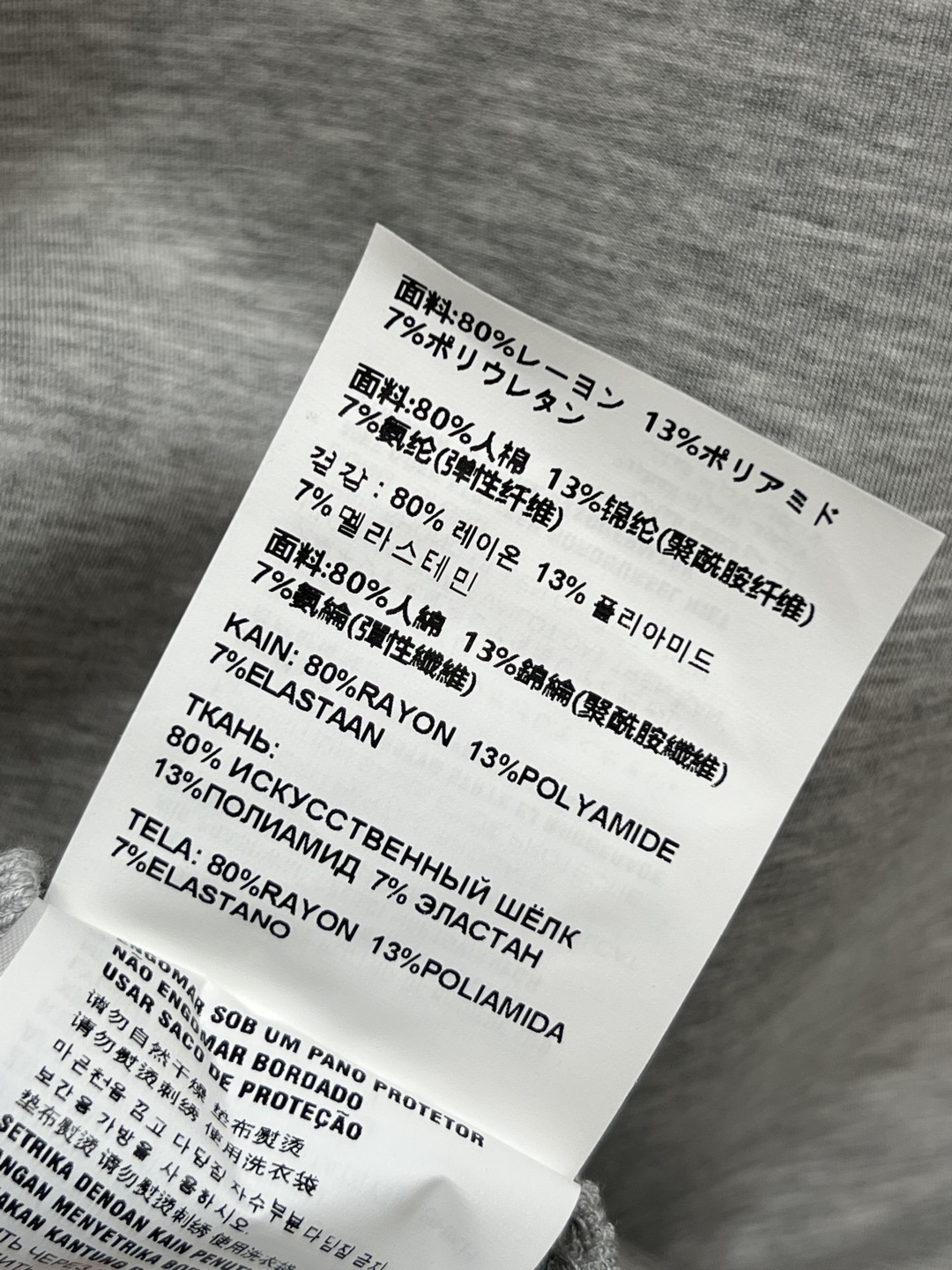 MIu家 25秋冬新款 休闲套装 翻领拉链外套+高腰短裙 一套上身时髦有型 经典的休闲版型 显瘦又精神利