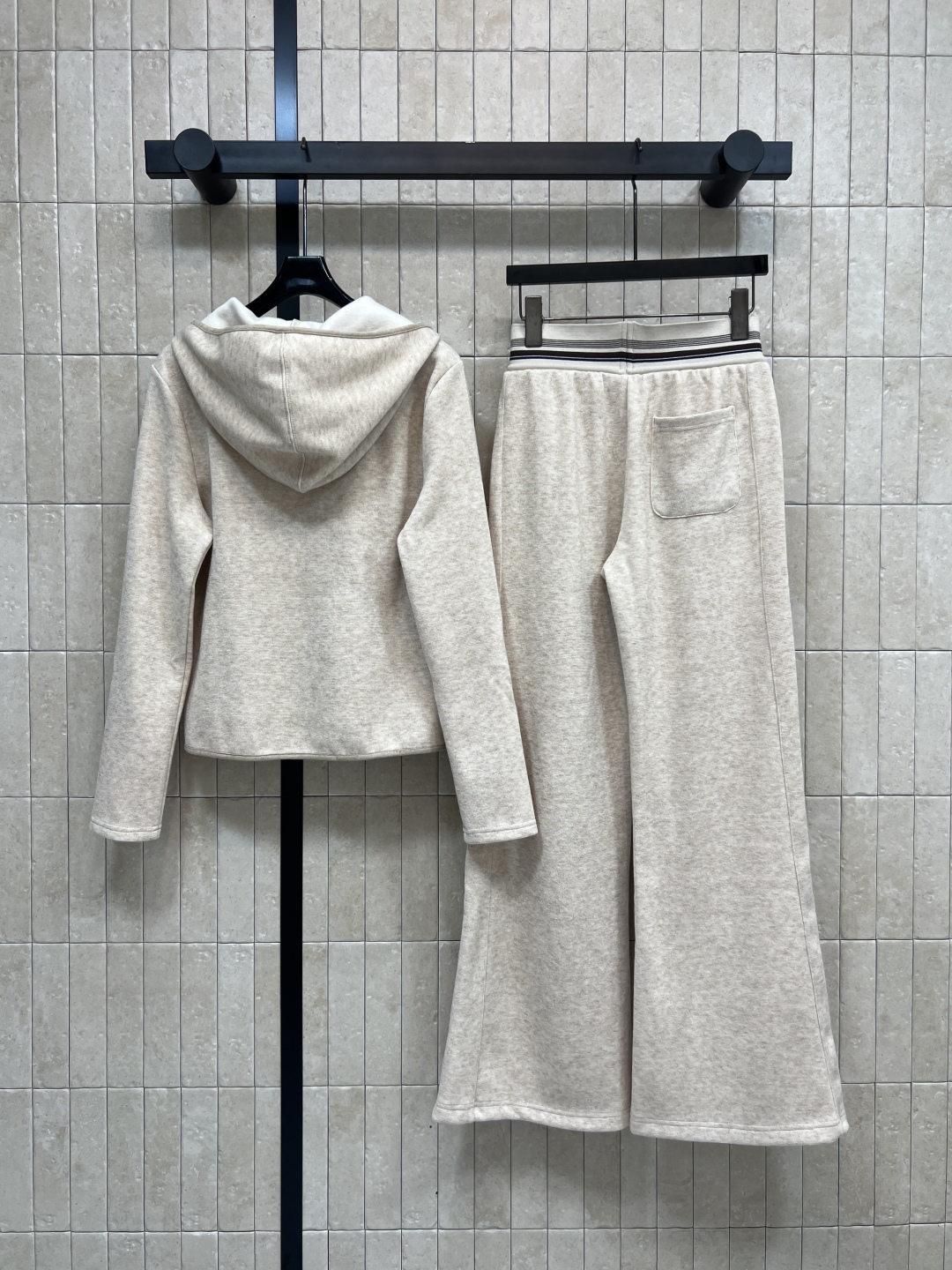 MIu家 25秋冬新款 休闲懒人套装 日常休闲都好看 连帽拉链卫衣+阔腿裤 柔软棉质面料 穿着舒适又透气