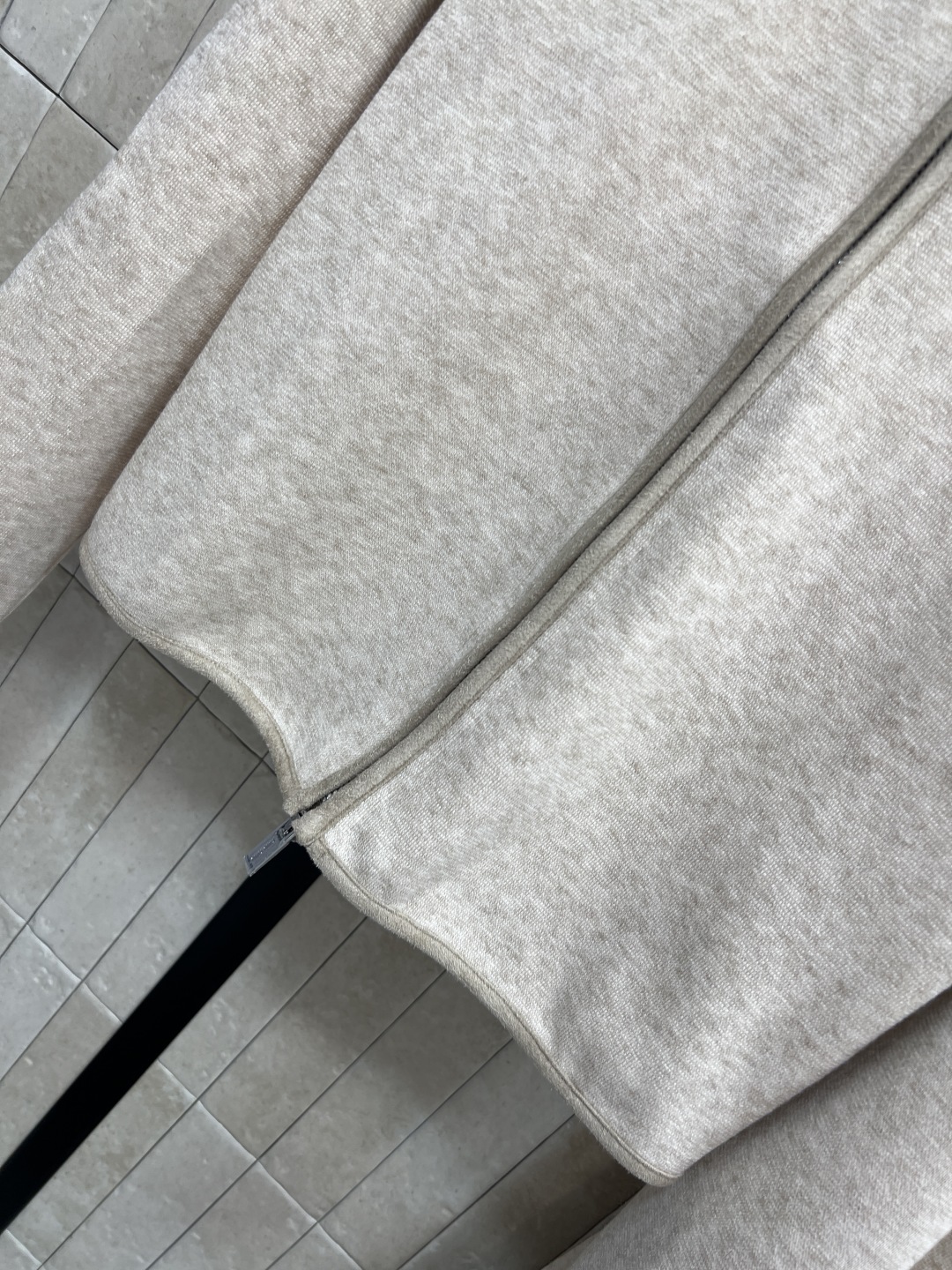 MIu家 25秋冬新款 休闲懒人套装 日常休闲都好看 连帽拉链卫衣+阔腿裤 柔软棉质面料 穿着舒适又透气