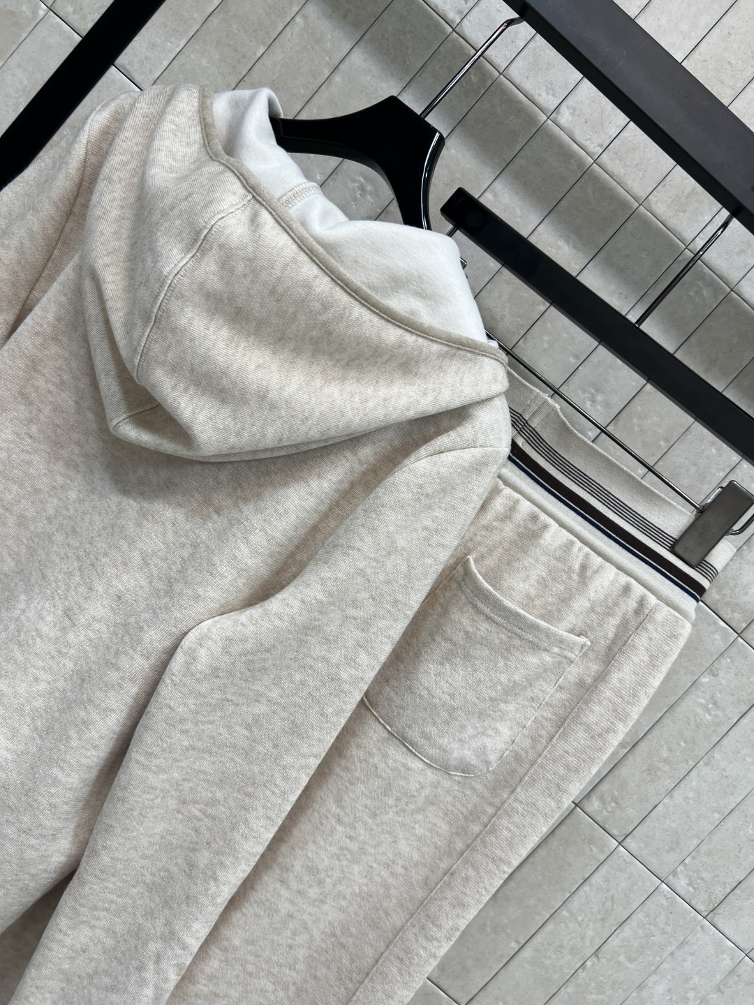 MIu家 25秋冬新款 休闲懒人套装 日常休闲都好看 连帽拉链卫衣+阔腿裤 柔软棉质面料 穿着舒适又透气