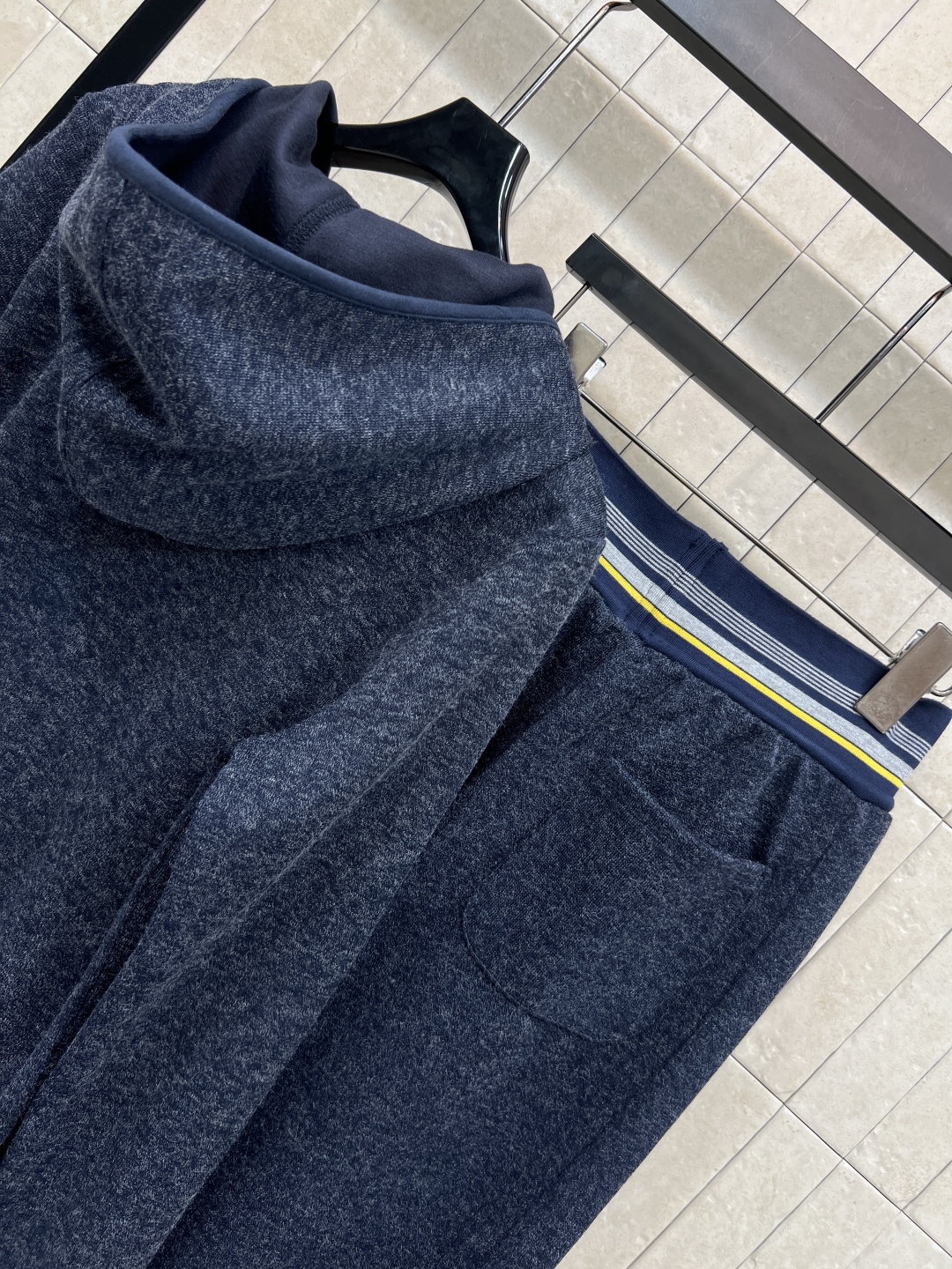 MIu家 25秋冬新款 休闲懒人套装 日常休闲都好看 连帽拉链卫衣+阔腿裤 柔软棉质面料 穿着舒适又透气