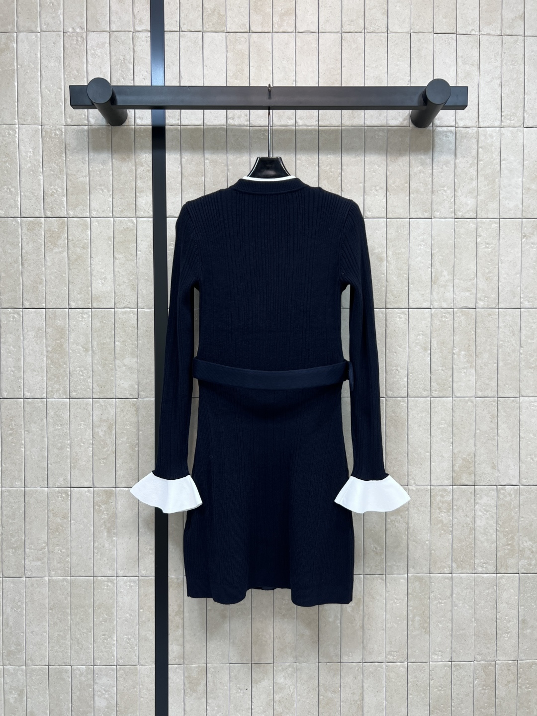 Self 25秋冬新款 藏蓝针织长款连衣裙 秋冬穿超舒服！立领+金色纽扣+腰带 复古小香风感满满 袖口白
