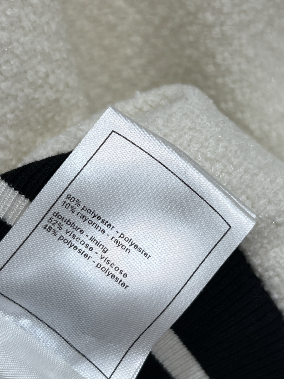 小香家 25秋冬新款 刺绣双C棒球服套装 软花呢棒球服+短A半裙 撞色条纹+黑色双C刺绣 经典又时髦！螺