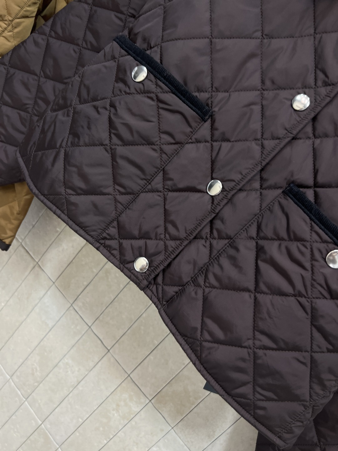 PD家 25秋冬新款 菱格灯芯绒领短款棉服 经典菱形绗缝+灯芯绒衣领 复古又时髦！全棉填充 保暖力满分 