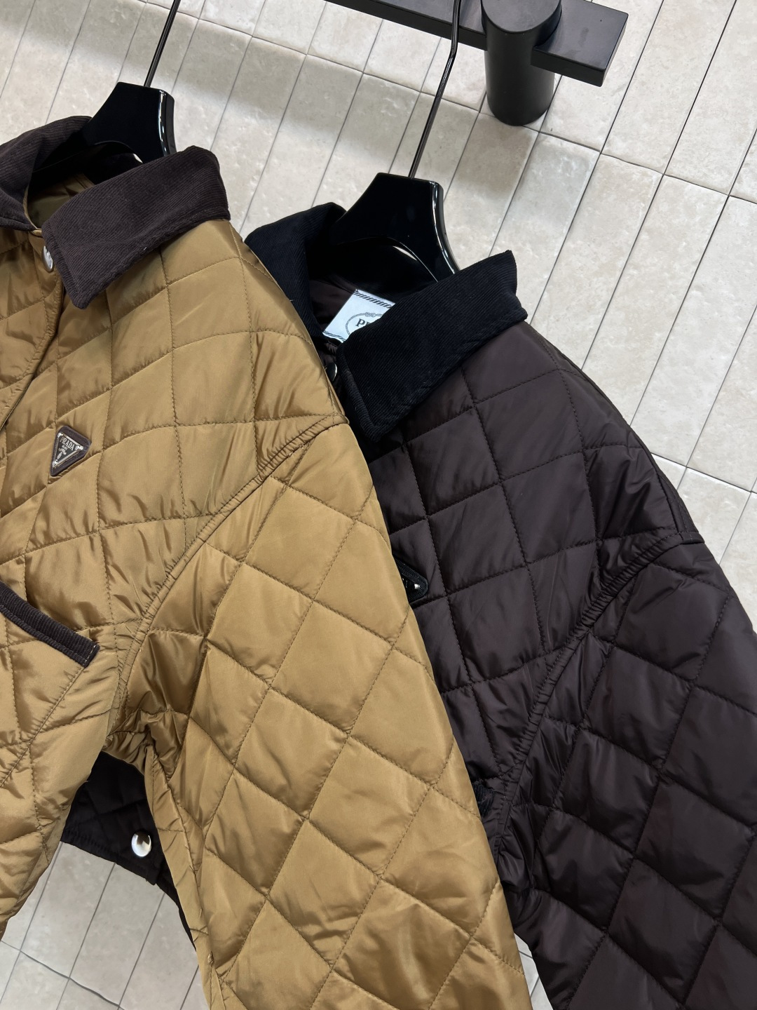 PD家 25秋冬新款 菱格灯芯绒领短款棉服 经典菱形绗缝+灯芯绒衣领 复古又时髦！全棉填充 保暖力满分 