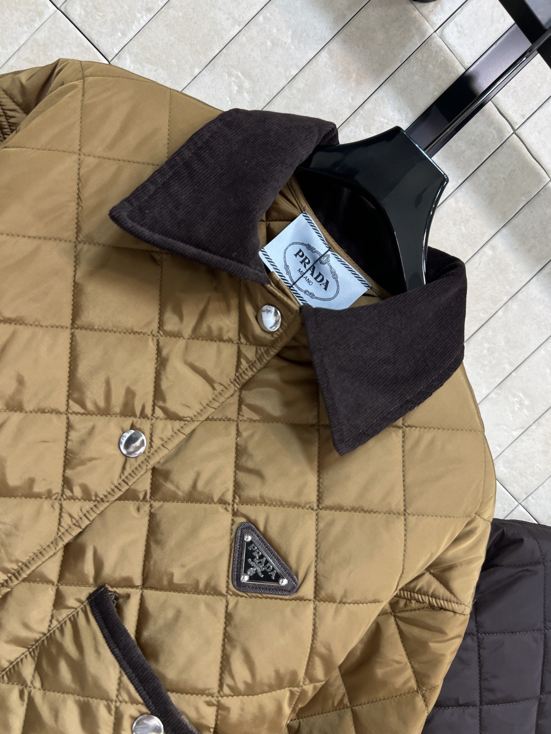 PD家 25秋冬新款 菱格灯芯绒领短款棉服 经典菱形绗缝+灯芯绒衣领 复古又时髦！全棉填充 保暖力满分 