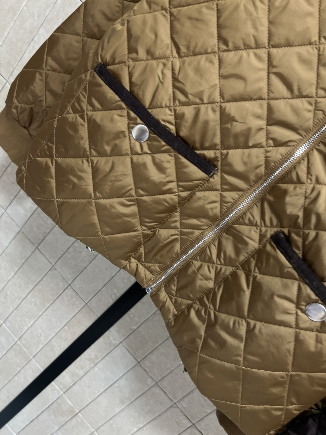 PD家 25秋冬新款 菱格纹圆领长款棉服 经典绗缝设计+高品质棉料 保暖又轻便！复古or温柔风都能轻松驾