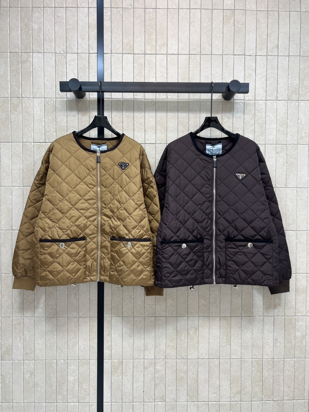 PD家 25秋冬新款 菱格纹圆领长款棉服 经典绗缝设计+高品质棉料 保暖又轻便！复古or温柔风都能轻松驾