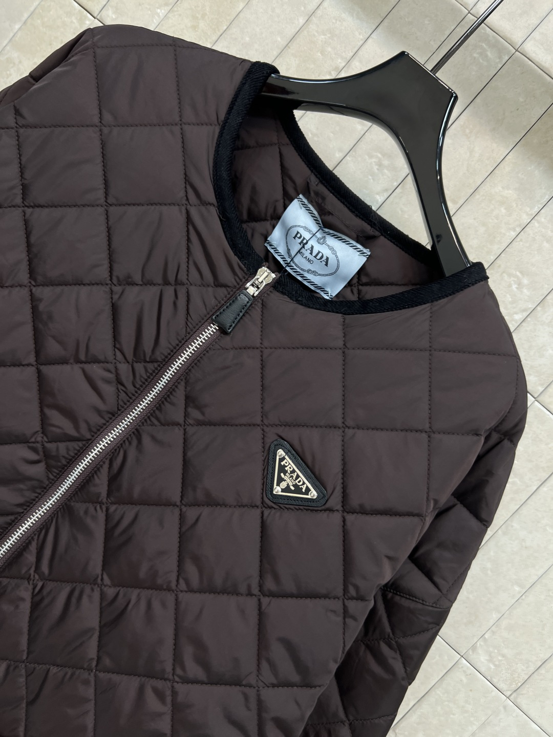 PD家 25秋冬新款 菱格纹圆领长款棉服 经典绗缝设计+高品质棉料 保暖又轻便！复古or温柔风都能轻松驾