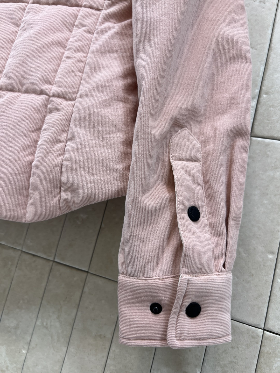 M家 25秋冬新款 粉色灯芯绒羽绒服 衬衫式设计 国标90鹅绒填充 柔软又保暖 秋冬穿超合适！修身剪裁 