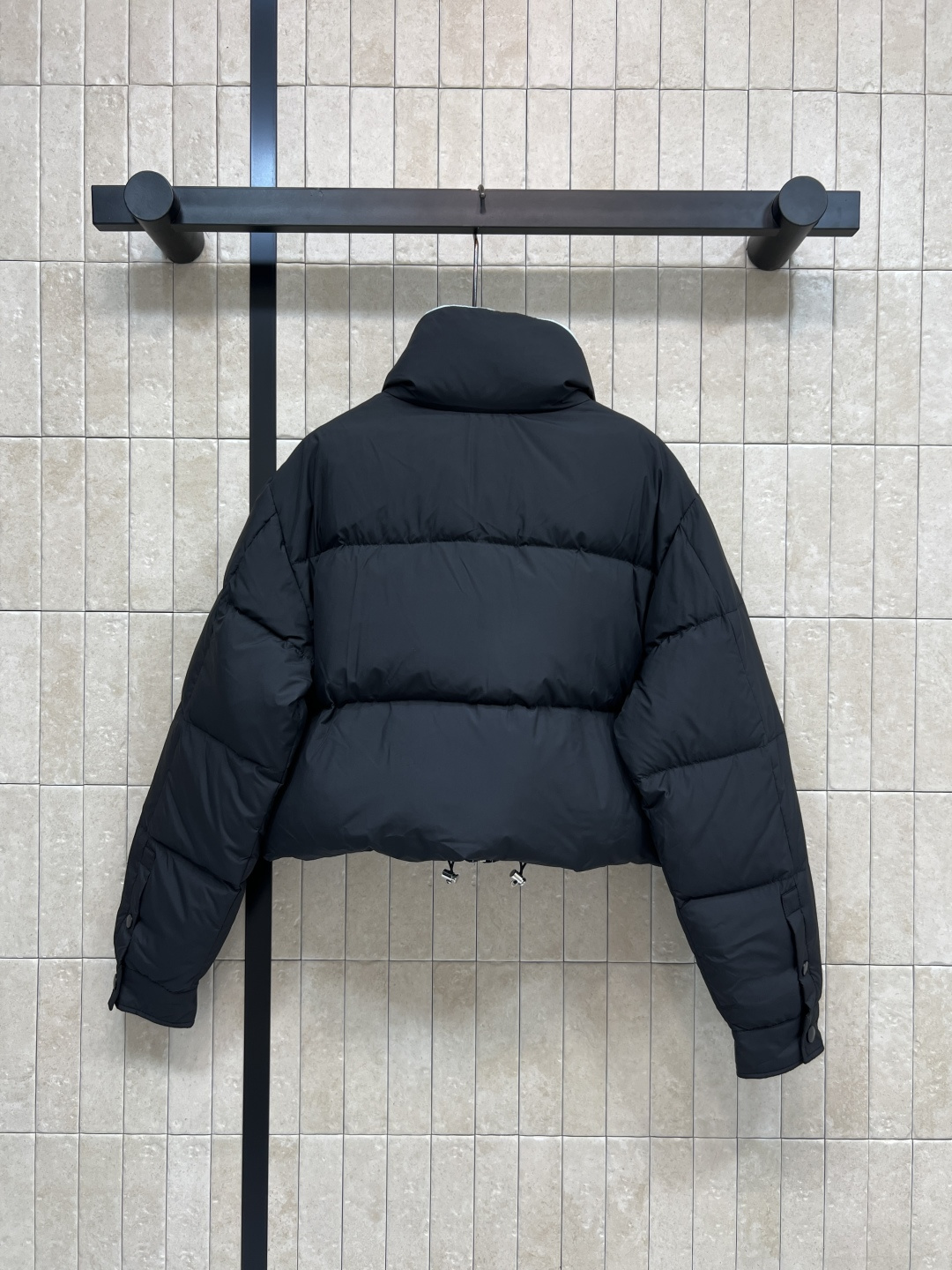 PD家 25秋冬新款 立领短款羽绒服 采用再生尼龙 国标90白鹅绒填充 保暖又环保！立领拉链设计 短裁版