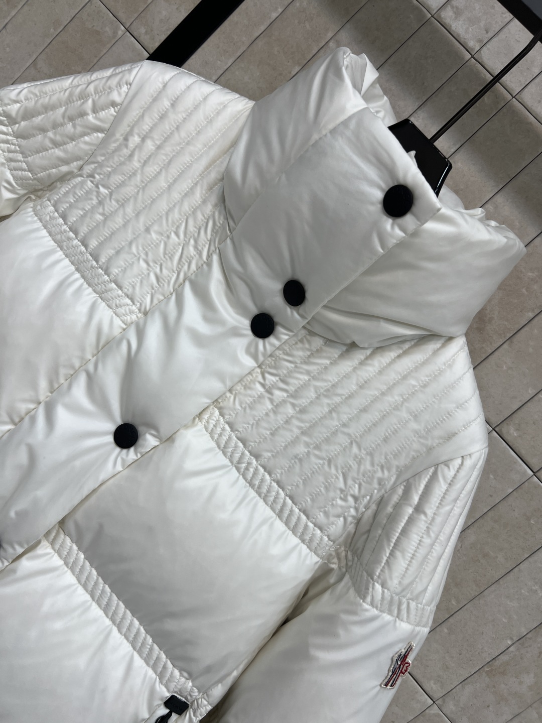 M家 25秋冬新款 滑雪羽绒服 国标90鹅绒填充 保暖力满分！外层防风防水 内里舒适 双层结构应对剧烈温