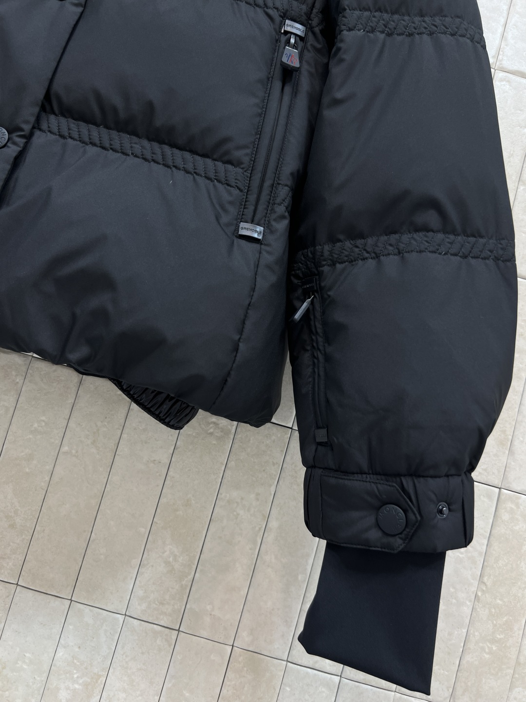 M家 25秋冬新款 滑雪羽绒服 国标90鹅绒填充 保暖力满分！外层防风防水 内里舒适 双层结构应对剧烈温