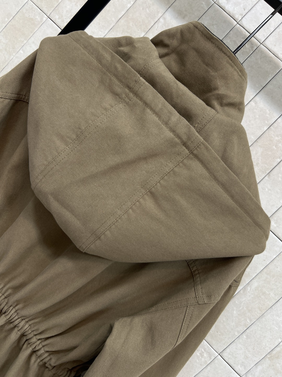 PD家 25秋冬新款 连帽立领收腰短款风衣外套 柔软细腻面料 舒适又实用 简约设计+抽绳腰部 轻松调节版