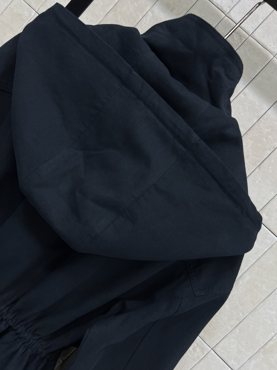 PD家 25秋冬新款 连帽立领收腰短款风衣外套 柔软细腻面料 舒适又实用 简约设计+抽绳腰部 轻松调节版