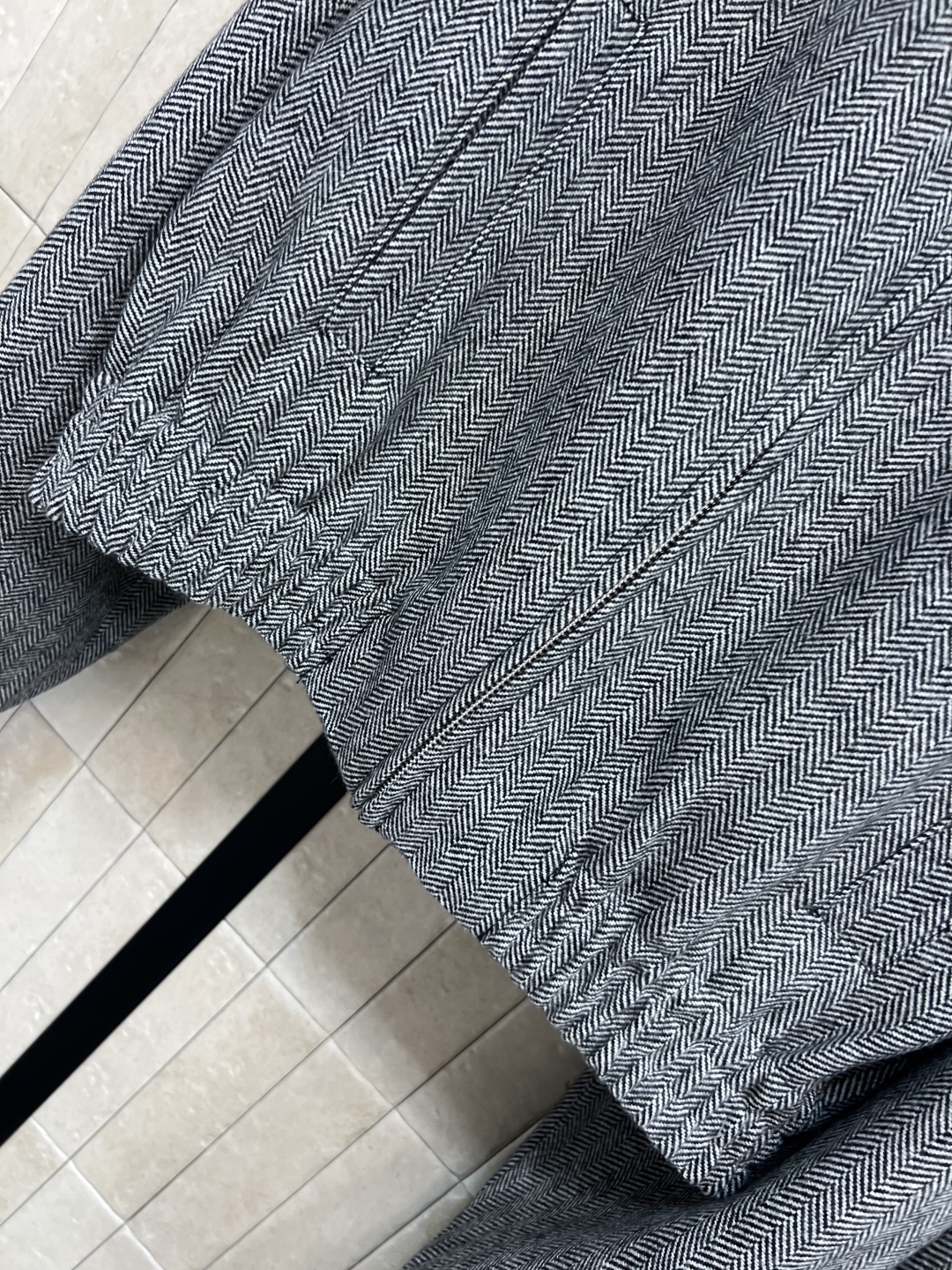 MIU家 25秋冬新款 人字纹羊毛夹克外套 +裤脚开叉裤套装 质地柔软有垂感 秋冬穿超舒服！通勤休闲都能