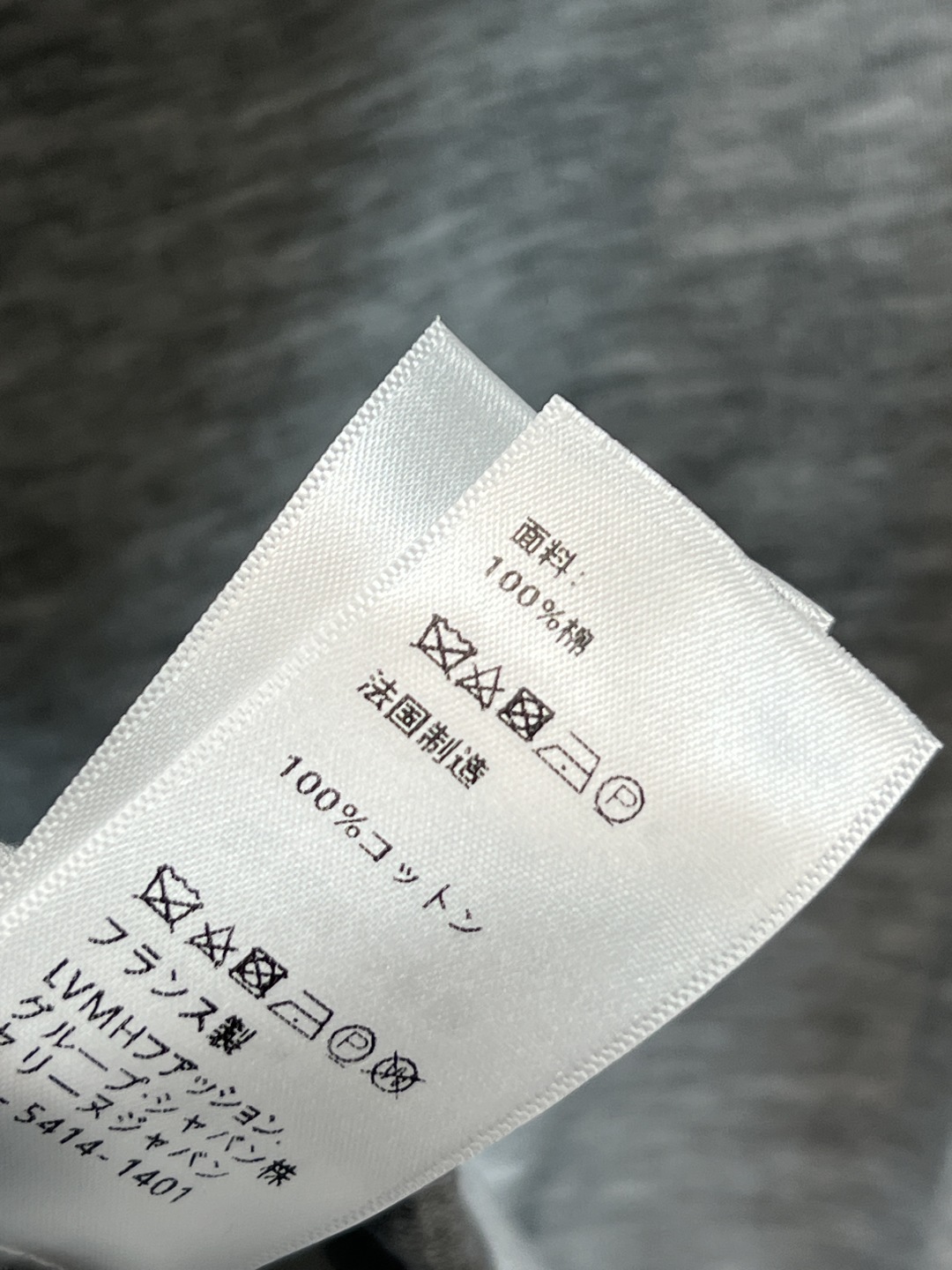 CE家 25秋冬新款 休闲运动套装 短款连帽卫衣+宽松运动裤 抽绳连帽短款外套 经典凯旋门徽标点缀 高腰