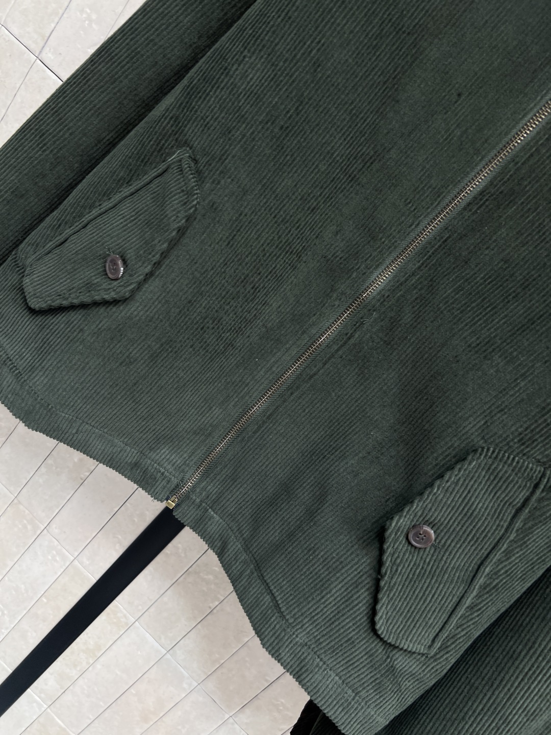 拉夫劳伦25秋冬新款 灯芯绒立领夹克外套 经典灯芯绒材质 复古又保暖 秋冬穿超合适！日常通勤或休闲都能轻