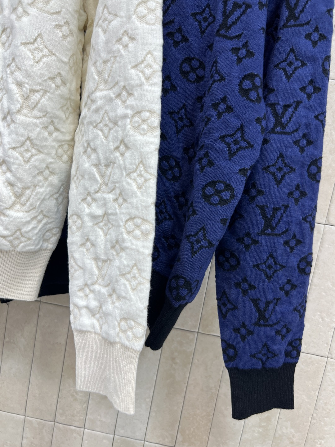 L家 25秋冬新款 经典老花针织毛衣 经典Monogram老花图案 品牌感满满 时尚度UP！圆领设计简约