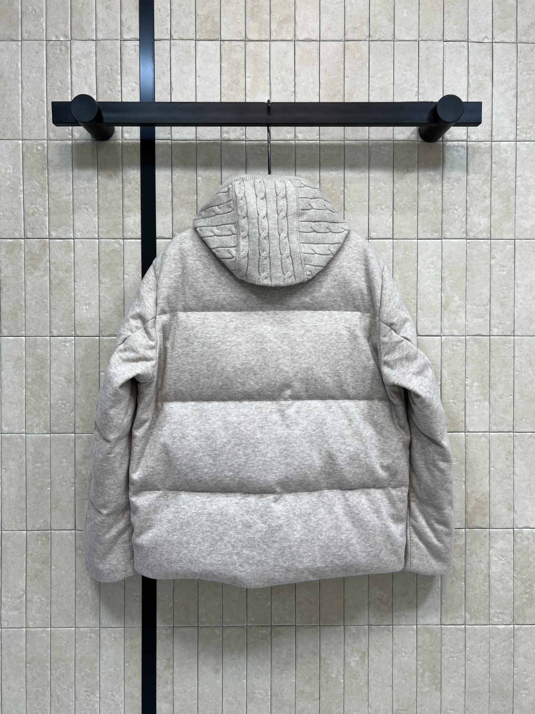 lp🌹 25秋冬新款 针织连帽立领羽绒服 简约设计+高品质面料 国标90鸭绒填充 保暖力满分！触感舒适又