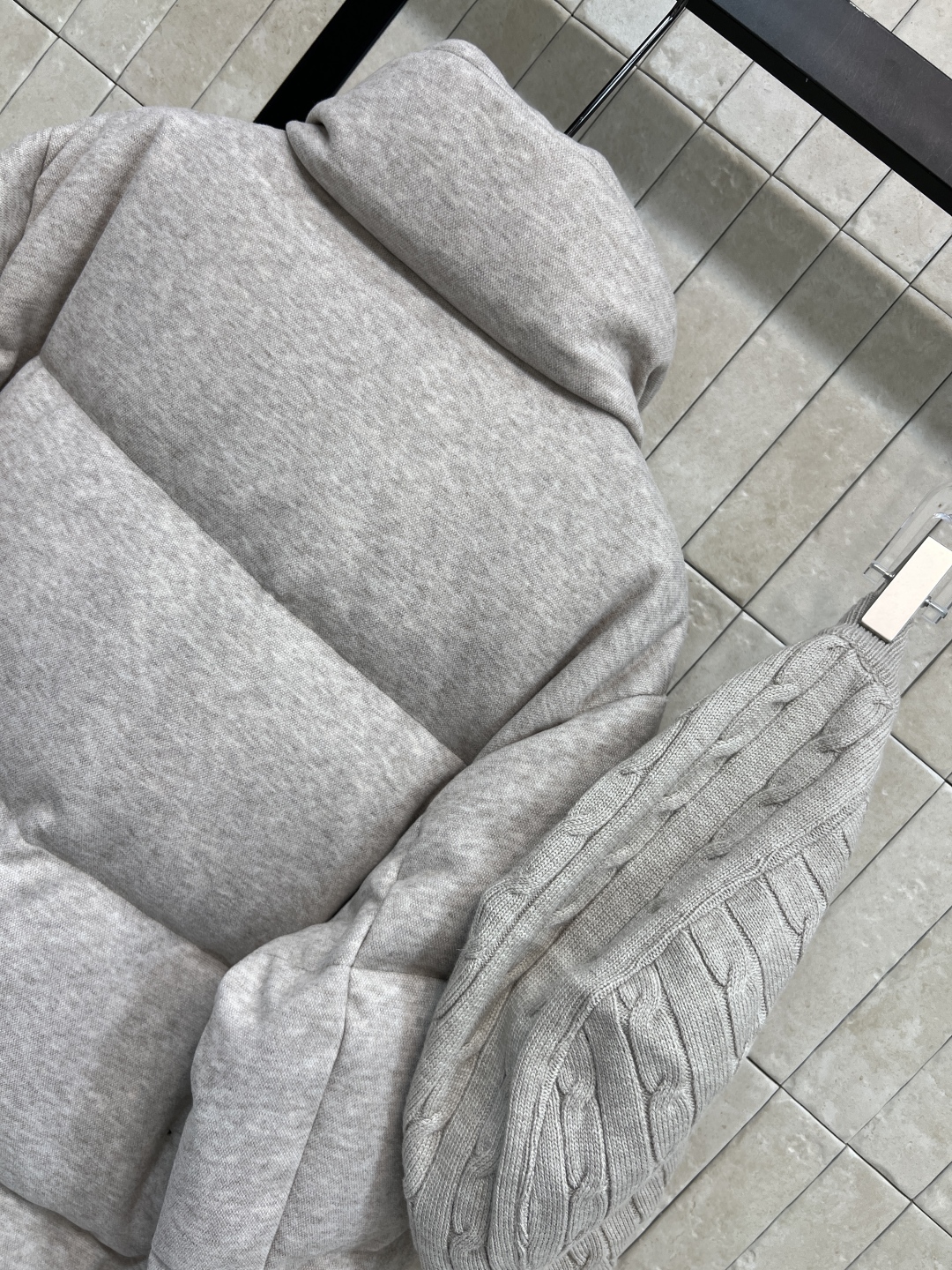 lp🌹 25秋冬新款 针织连帽立领羽绒服 简约设计+高品质面料 国标90鸭绒填充 保暖力满分！触感舒适又