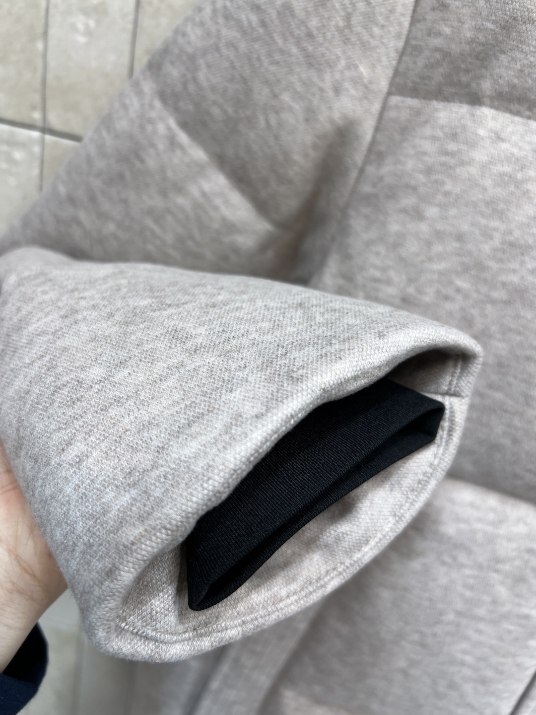 lp🌹 25秋冬新款 针织连帽立领羽绒服 简约设计+高品质面料 国标90鸭绒填充 保暖力满分！触感舒适又