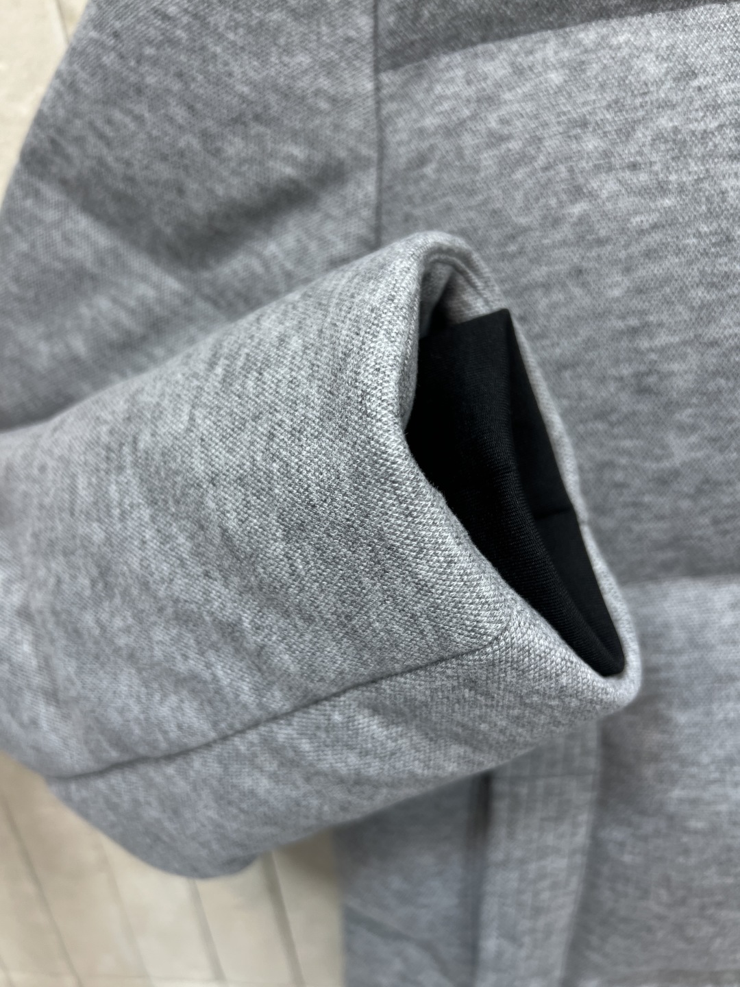 lp🌹 25秋冬新款 针织连帽立领羽绒服 简约设计+高品质面料 国标90鸭绒填充 保暖力满分！触感舒适又