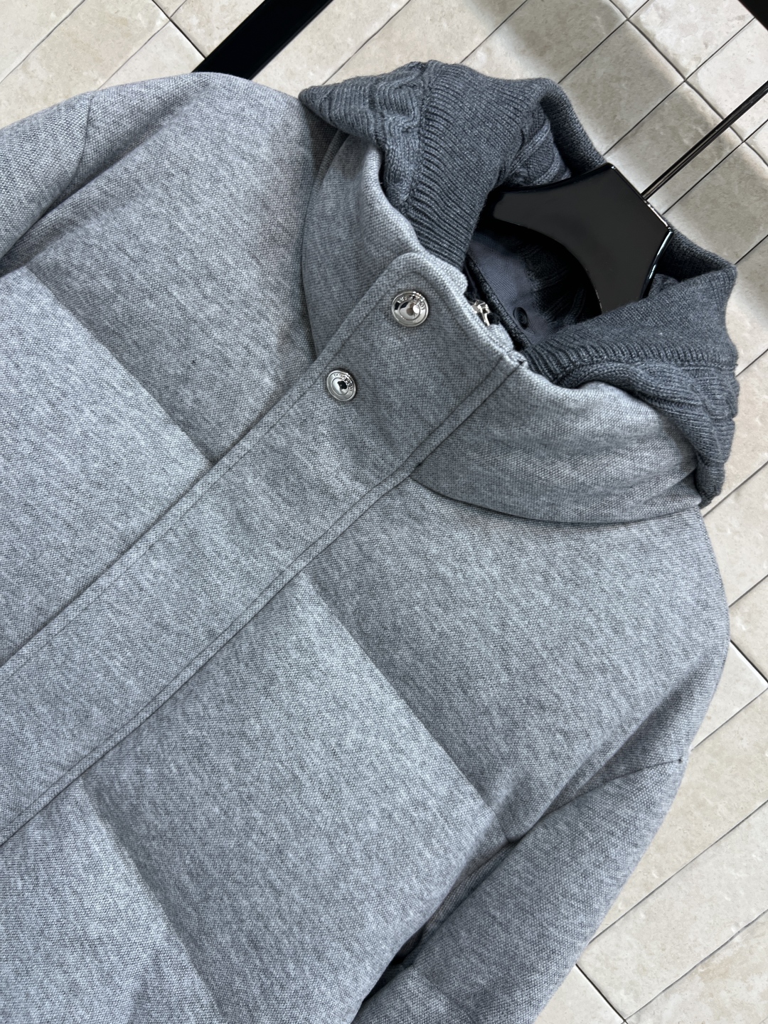 lp🌹 25秋冬新款 针织连帽立领羽绒服 简约设计+高品质面料 国标90鸭绒填充 保暖力满分！触感舒适又