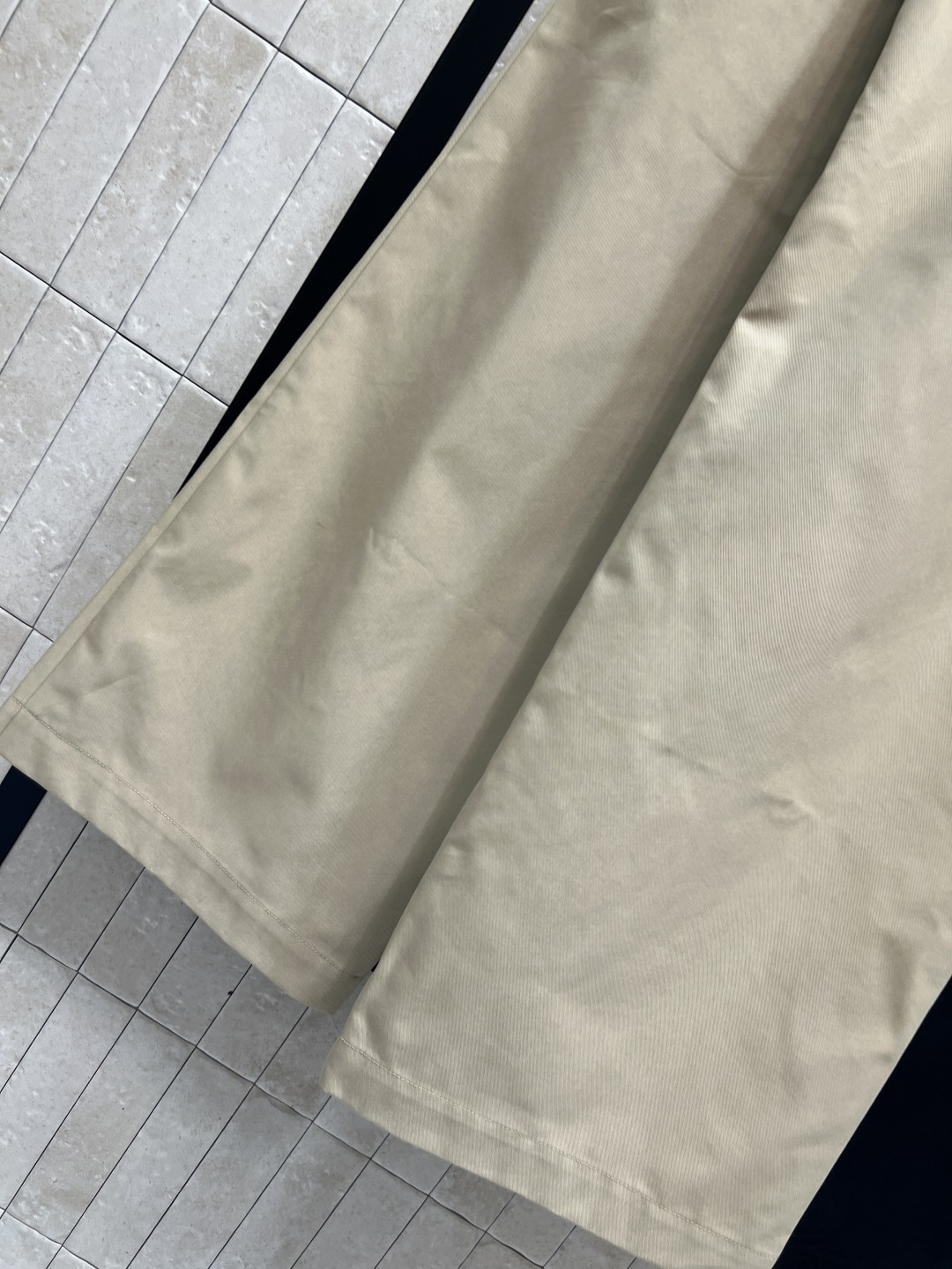 PD家 25秋冬新款 双腰头阔腿裤 宽松阔腿版型做双腰头设计 表现出腰部的非常规腰部塑造 撞色拼接log