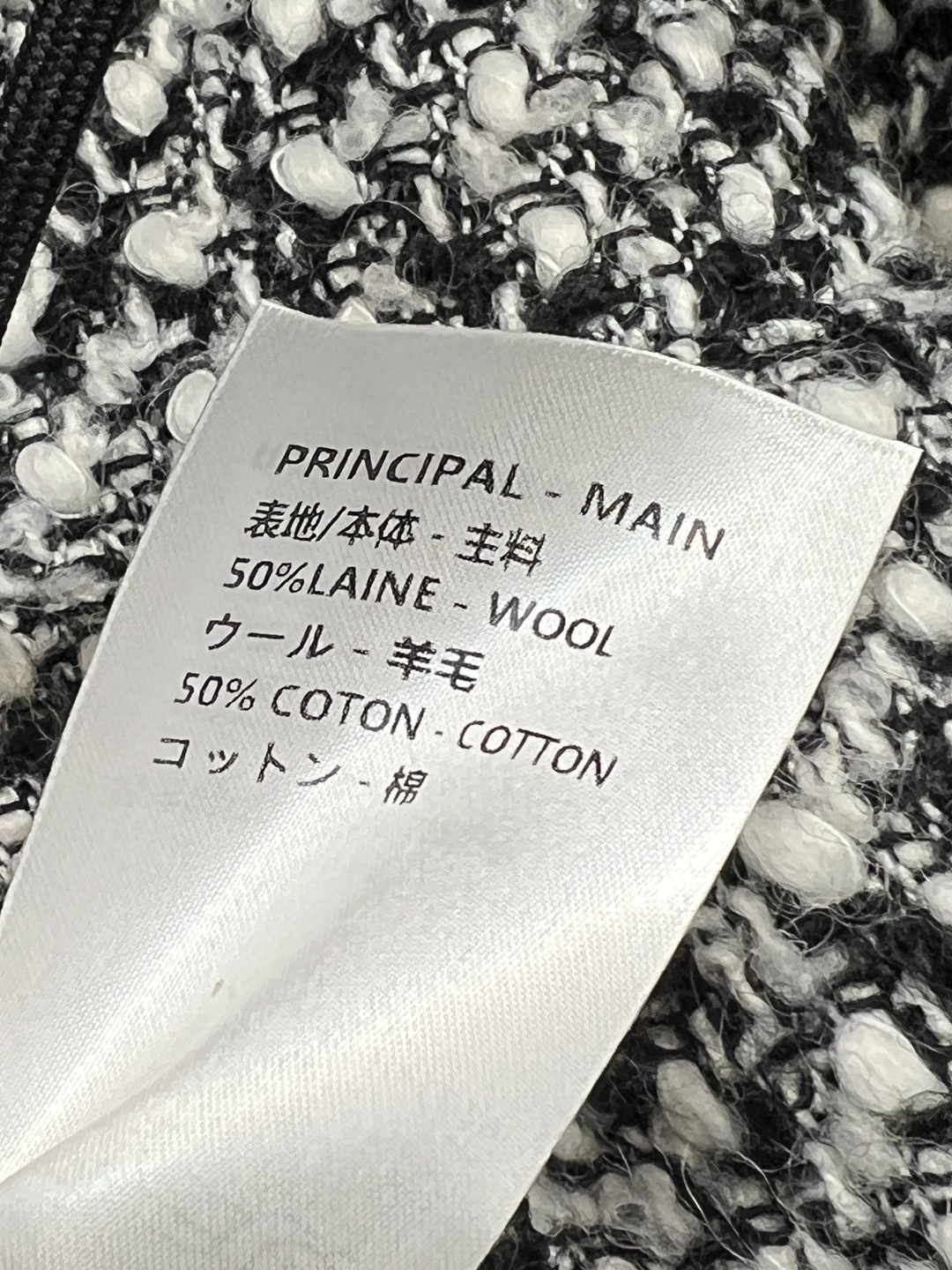 L家 25秋冬新款 毛呢拼接连帽外套 采用黑白灰混色毛呢+黑色拼接 复古又时髦！连帽设计+金属拉链 穿脱