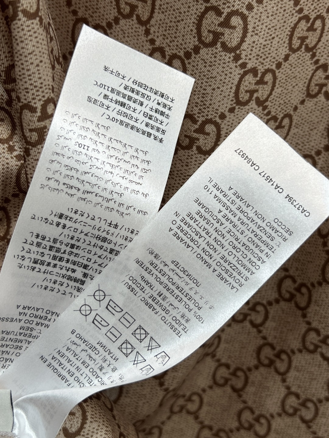 G家 25秋冬新款 GG印花系带衬衫 经典双G图案+飘带蝴蝶结 优雅又有辨识度 轻薄面料 柔软垂坠 初秋