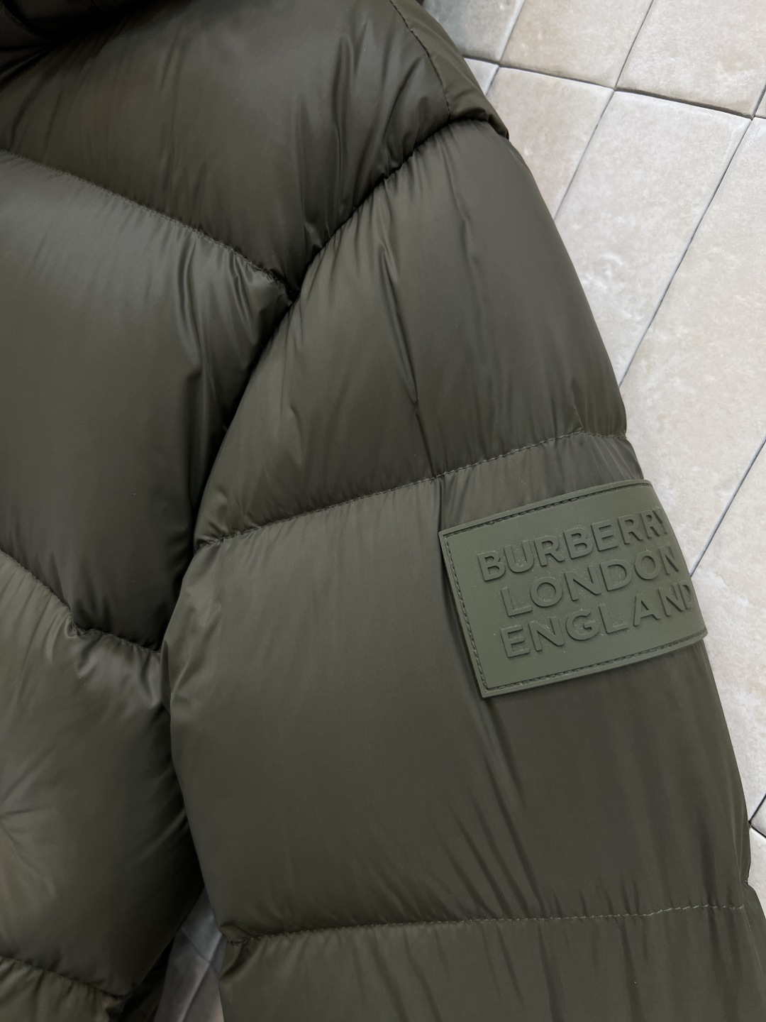 BUR家 25秋冬新款 滑雪系列连帽面包羽绒服 国标90灰鹅绒填充 高蓬松度 保暖力满分！提花字母的挡风