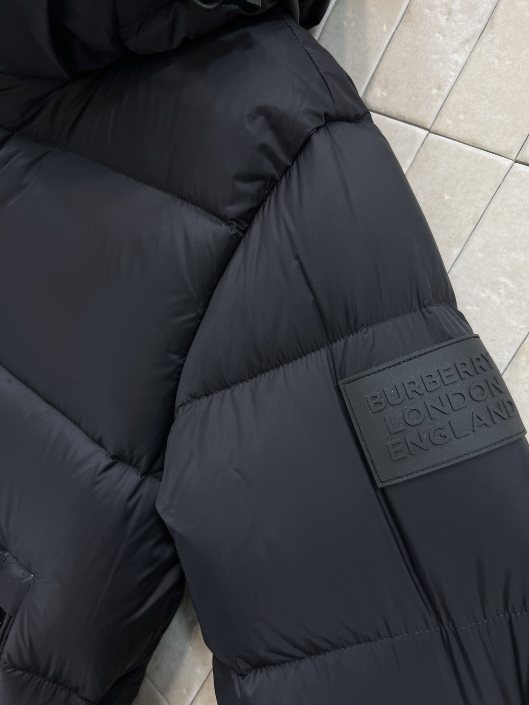 BUR家 25秋冬新款 滑雪系列连帽面包羽绒服 国标90灰鹅绒填充 高蓬松度 保暖力满分！提花字母的挡风