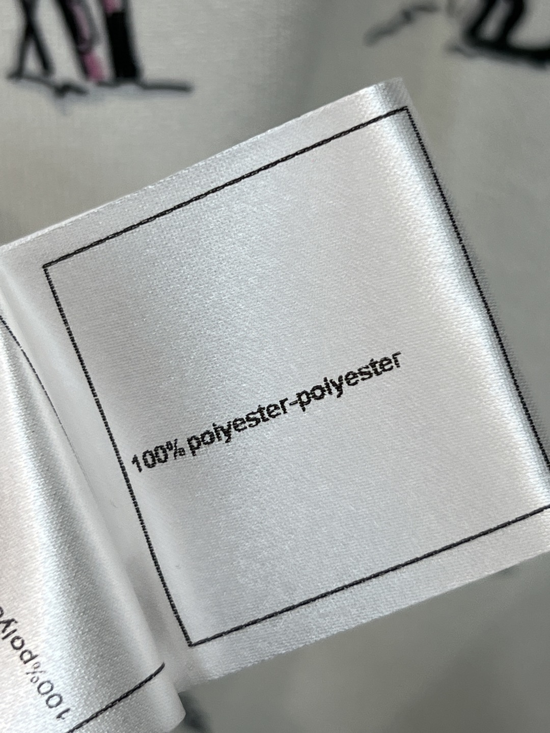 小香家 25秋冬新款 滑雪印花高领打底衫 柔软弹力面料 贴身舒适 高领设计+满印滑雪板、雪花冬日雪场氛围