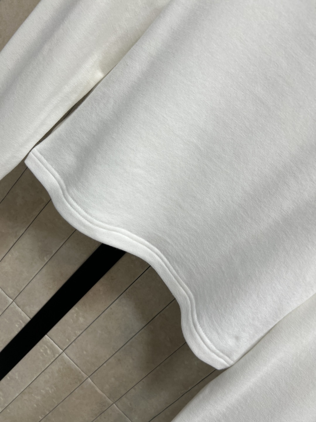 PD家 25秋冬新款 三角标高领短款打底衫 很亲肤柔软 弹力很大 高领版系外搭大衣轻松拿捏韩系女主氛围 