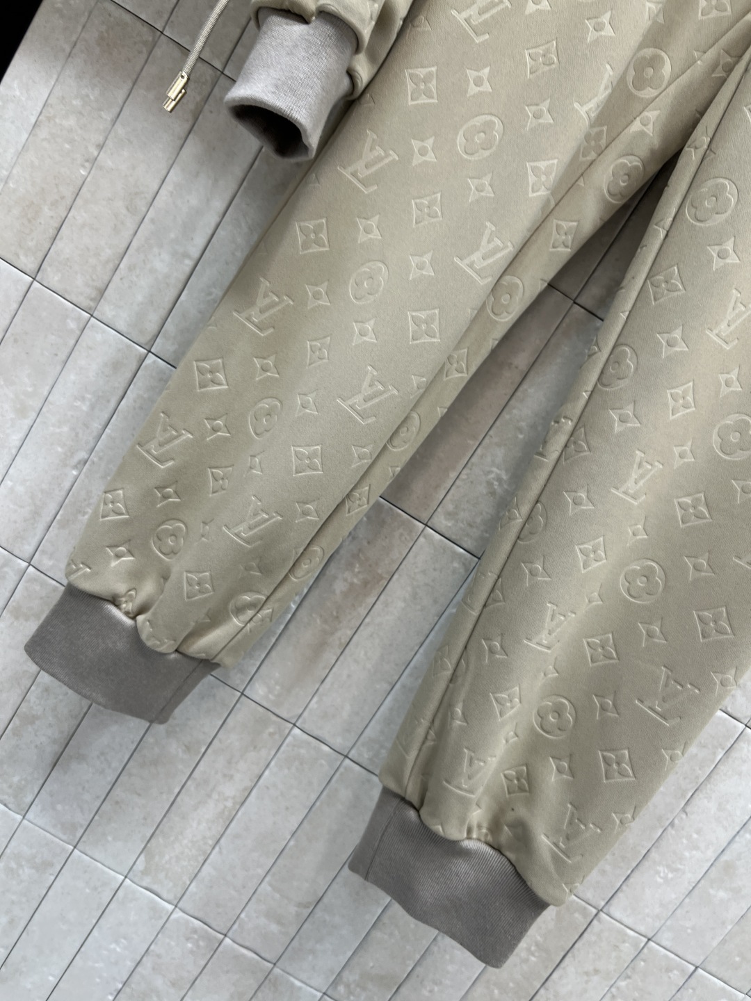 L家 25秋冬新款 老花休闲套装 连帽卫衣外套搭配束脚慢跑裤一套上身帅气拉风 美式运动风减龄又百搭 原版