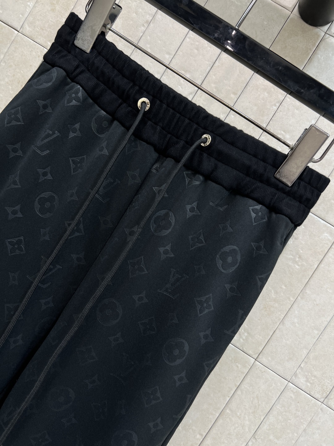 L家 25秋冬新款 老花休闲套装 连帽卫衣外套搭配束脚慢跑裤一套上身帅气拉风 美式运动风减龄又百搭 原版