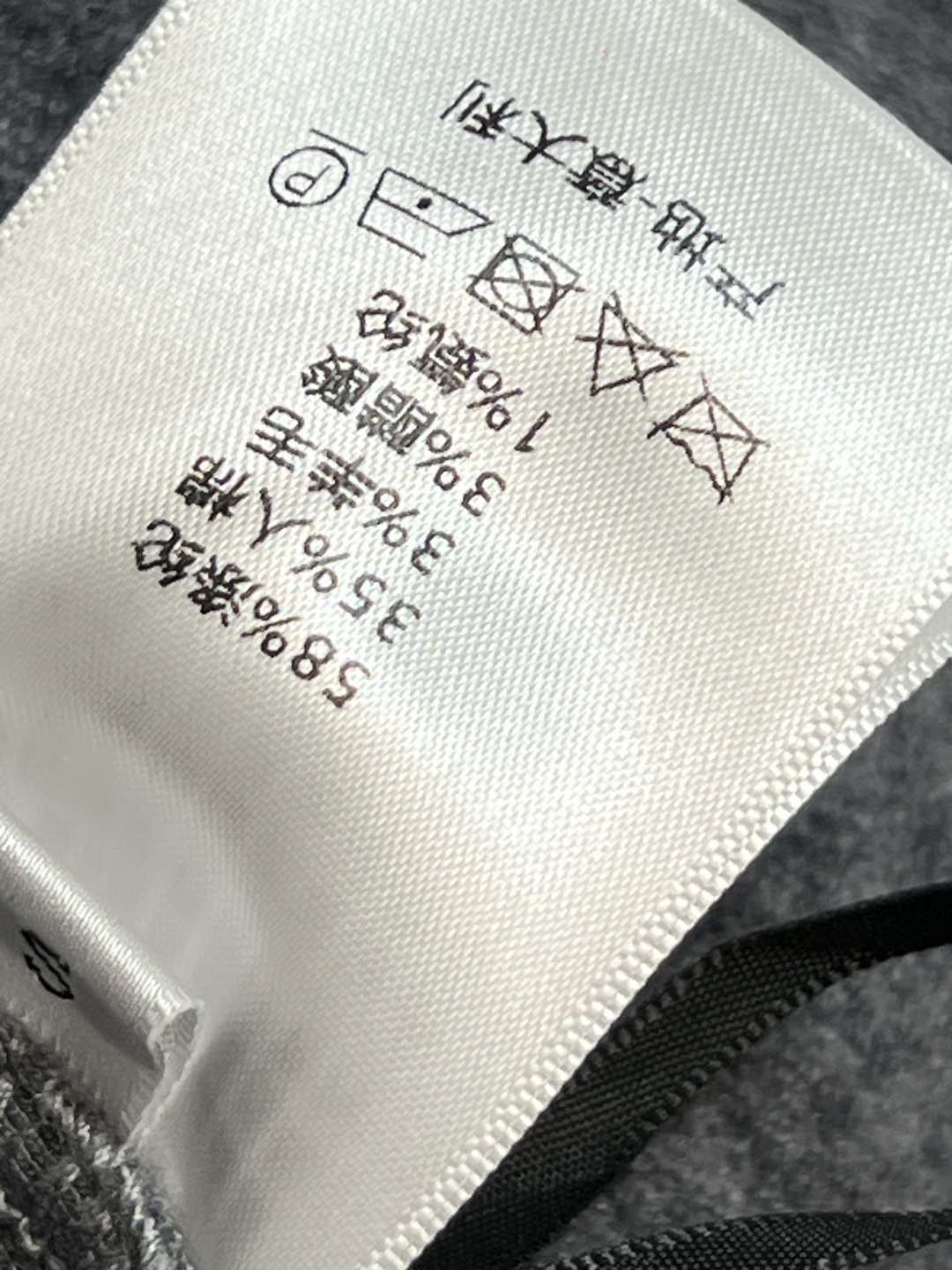 D家 25秋冬新款 小蜜蜂刺绣松紧腰休闲裤 logo松紧腰身设计 上身轻松显瘦又舒适经典小蜜蜂刺绣 简约