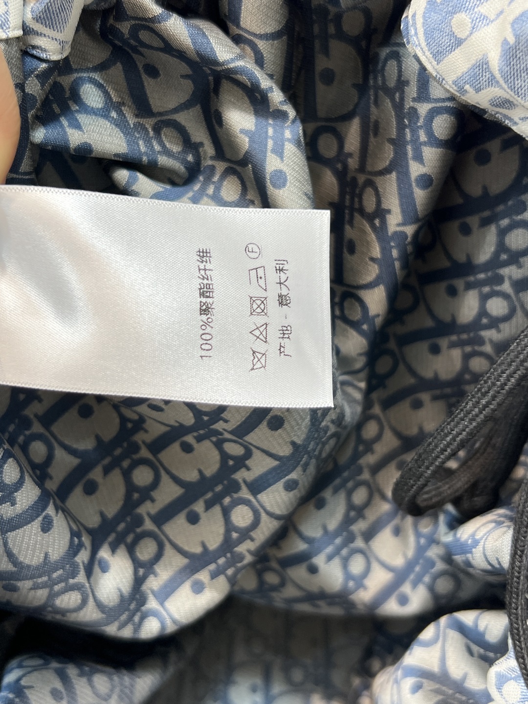 D家 25秋冬新款 经典logo提花连帽外套 每年必出的经典之作 连帽宽松版型 䄂子是采用魔术贴 配调节